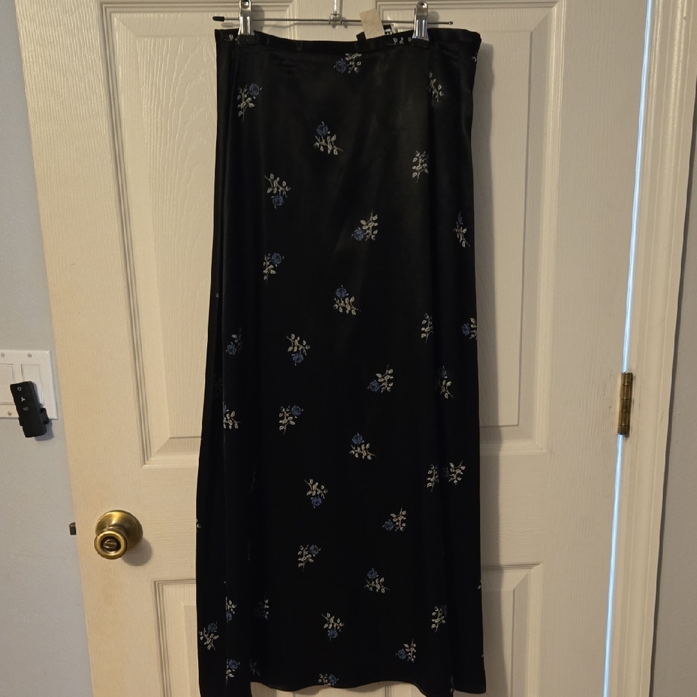 Black and Silver A-Line Maxi Skirt for Night Out.